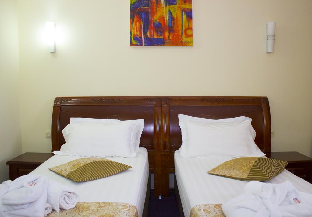 Hotel Vanilla Batumi Habitación foto
