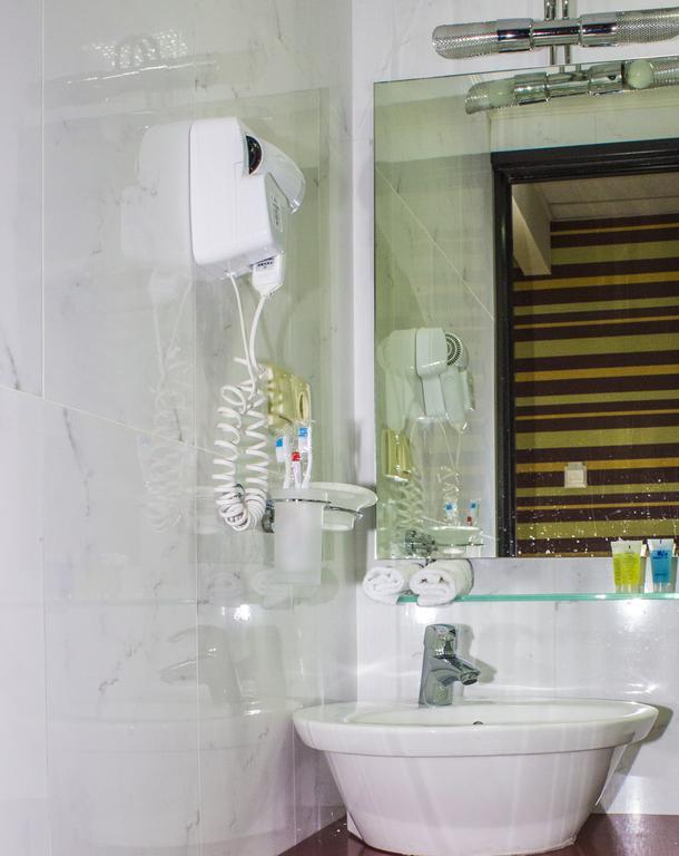 Hotel Vanilla Batumi Habitación foto